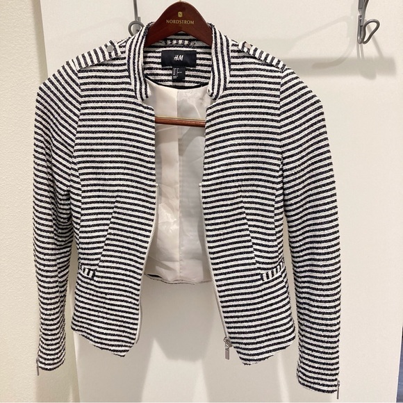 H&M jacket black and white gold metallic striped fitted zip-front blazer - Picture 2 of 16